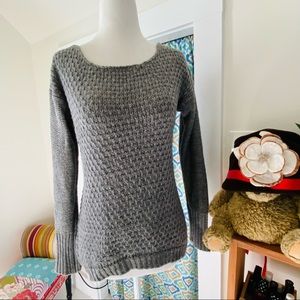 Aeropostale Gray Scoop Neck waffle knit sweater (size S)